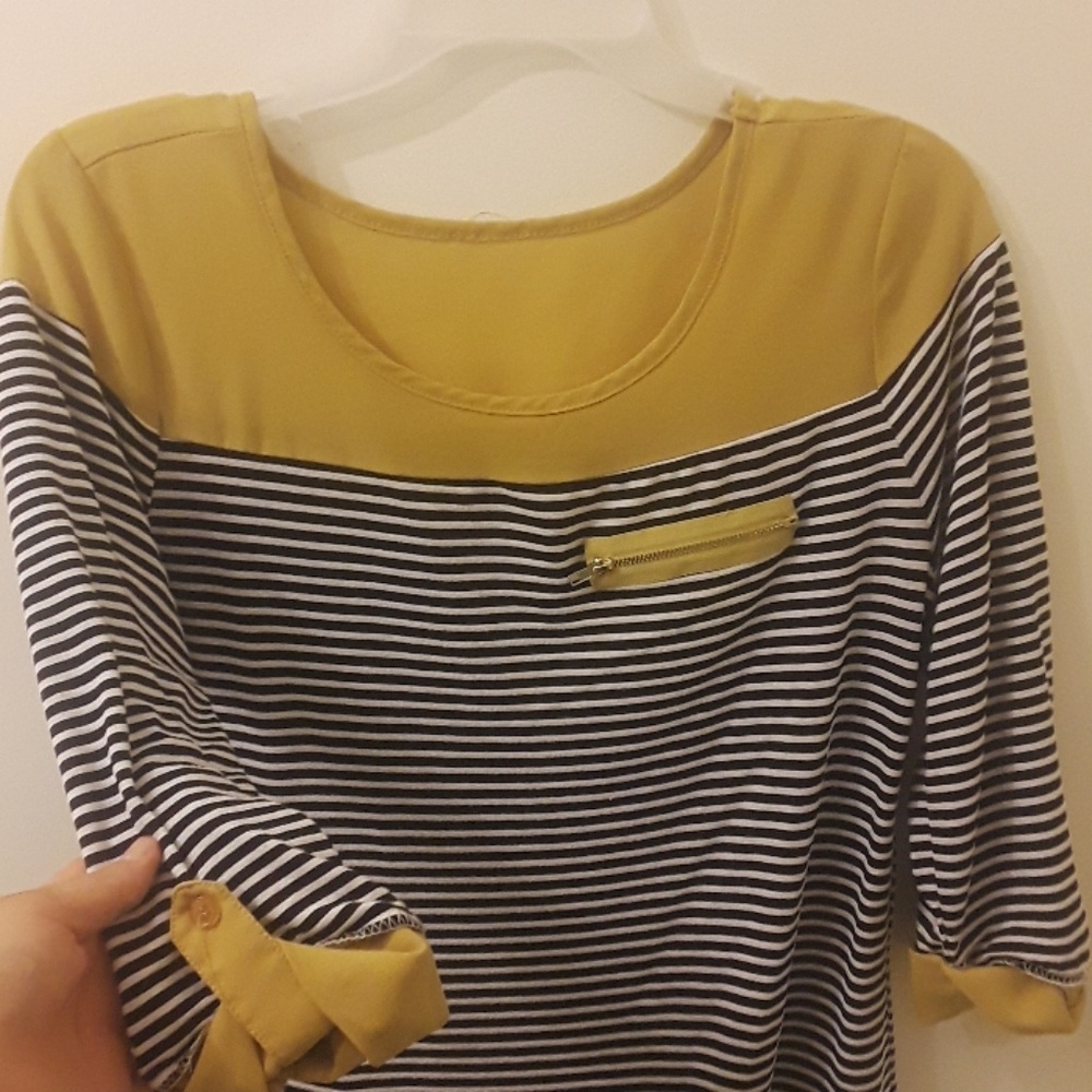 MUSTARD/ STRIPED BLOUSE